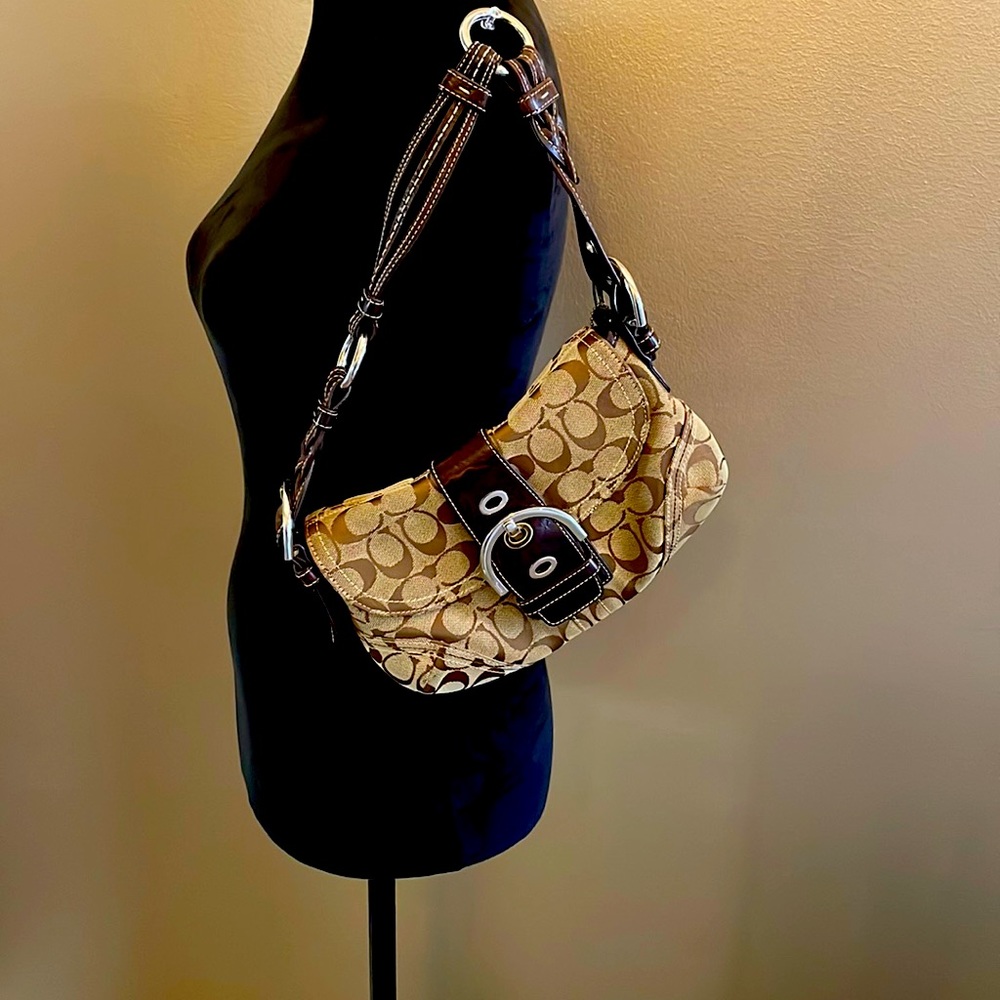 Coach shoulder bag